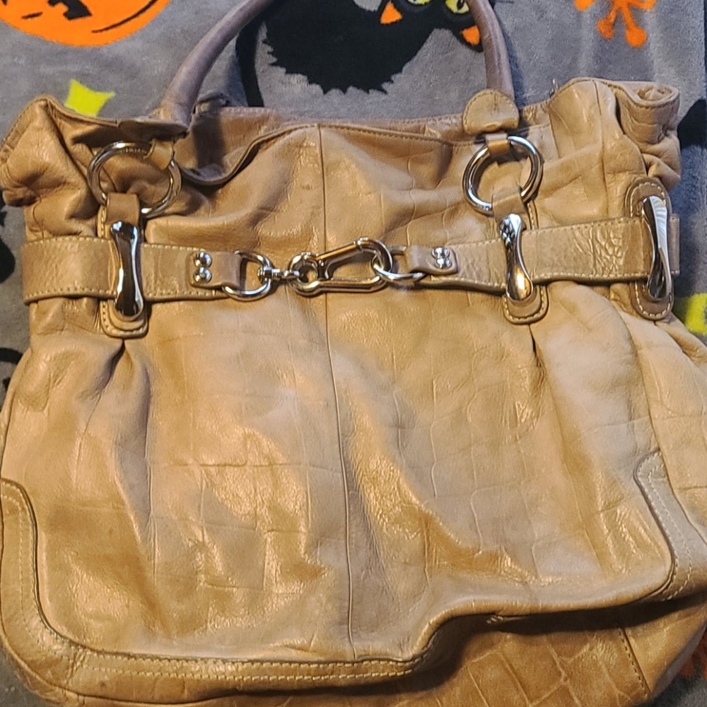 Light brown B Makowsky purse